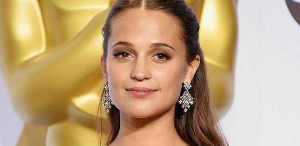 
            	Alicia Vikander protagonista del thriller  